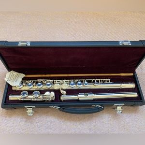 Yamaha Flute 211